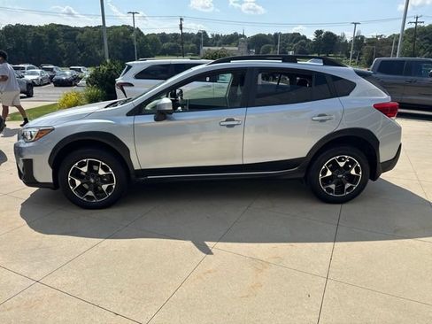 Used 2019 Subaru Crosstrek 2.0i Premium AWD/4WD image 4
