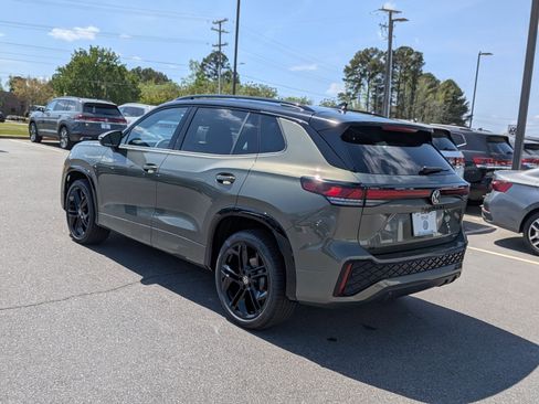 New 2026 Volkswagen Tiguan SE R-Line AWD/4WD image 5