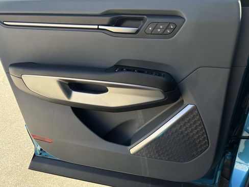 Used 2026 Kia EV9 Wind image 16