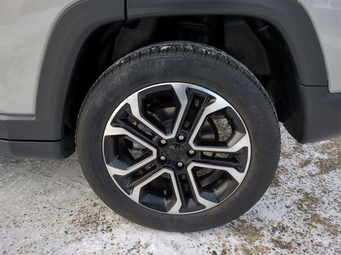 Certified 2023 Jeep Compass Limited image 14