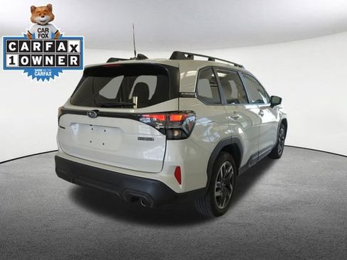Used 2025 Subaru Forester Limited AWD/4WD image 15
