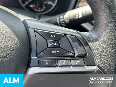 Used 2025 Nissan Altima 2.5 SV FWD image 30