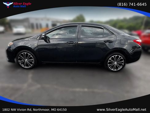 Used 2014 Toyota Corolla S FWD image 2