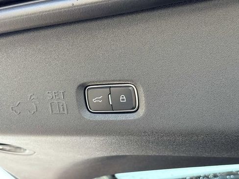 New 2026 Lincoln Navigator L Reserve AWD/4WD image 13