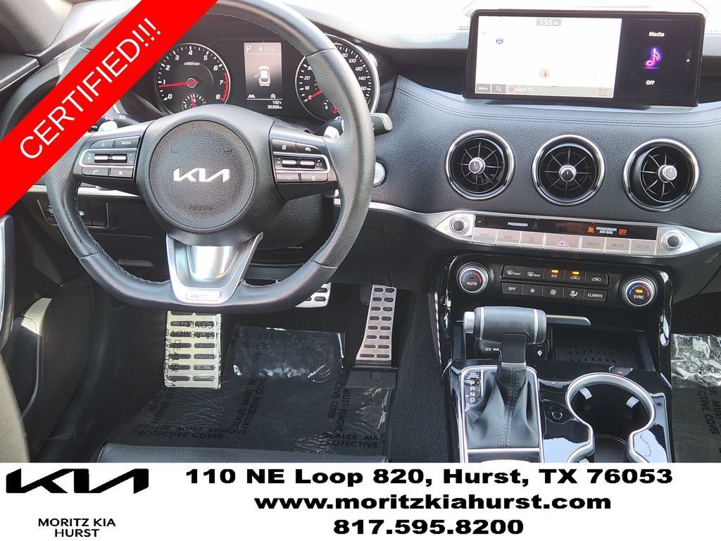 Certified 2023 Kia Stinger GT-Line RWD image 9