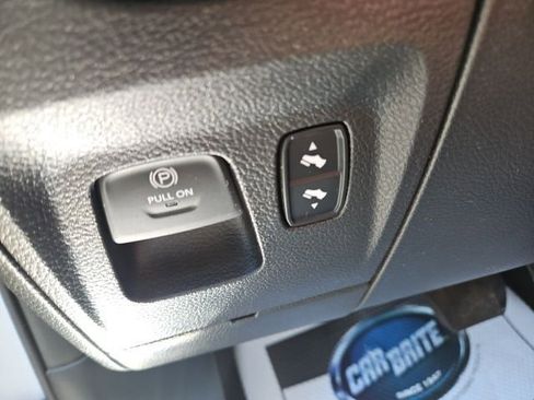 Used 2022 RAM 1500 Laramie AWD/4WD image 23