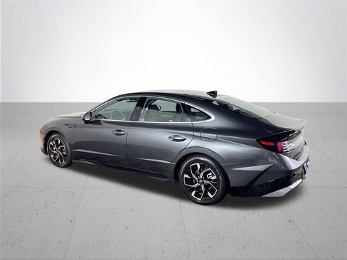 Used 2024 Hyundai Sonata SEL FWD image 8