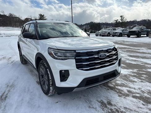 New 2026 Ford Explorer Active image 6