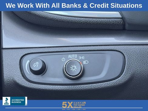 Used 2021 Buick Encore Preferred image 25