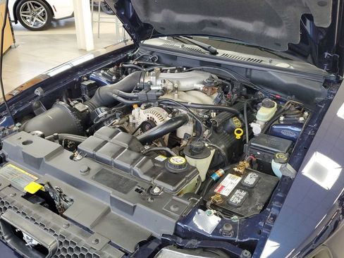 Used 2001 Ford Mustang GT image 10