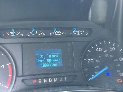 Used 2017 Ford F550 2WD Regular Cab Super Duty image 26