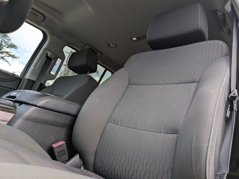 Used 2019 Chevrolet Suburban LS image 14