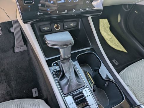 Used 2022 Hyundai Tucson SEL w/ Convenience + Premium Package FWD image 25