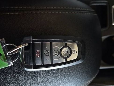 Used 2024 Ford Escape Platinum AWD/4WD image 20