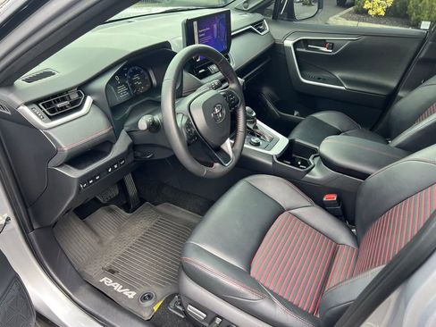 Used 2024 Toyota RAV4 XSE w/ Weather Package image 12