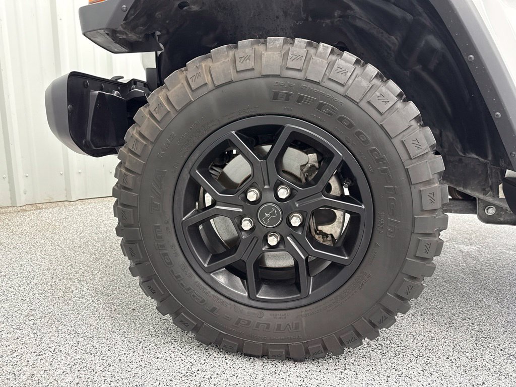 Used 2025 Jeep Gladiator Sport AWD/4WD image 11