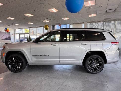 New 2026 Jeep Grand Cherokee L Limited AWD/4WD image 4