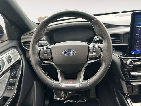 Used 2022 Ford Explorer ST w/ Equipment Group 401A AWD/4WD image 14
