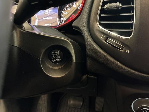Used 2019 Jeep Compass Trailhawk AWD/4WD image 17