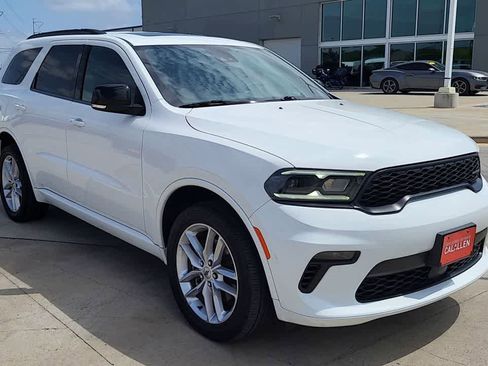 Certified 2023 Dodge Durango GT AWD/4WD image 2