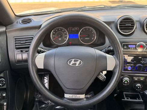 Used 2007 Hyundai Tiburon GS FWD image 4