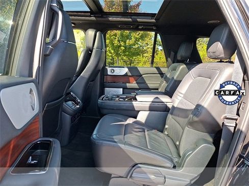 Certified 2023 Lincoln Navigator L Reserve image 10