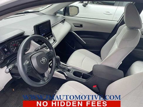 Used 2023 Toyota Corolla Cross L AWD/4WD image 2
