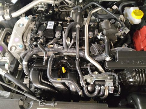 Used 2025 Nissan Sentra S FWD image 30