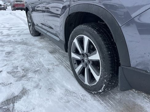 Used 2024 Honda Pilot Touring image 32