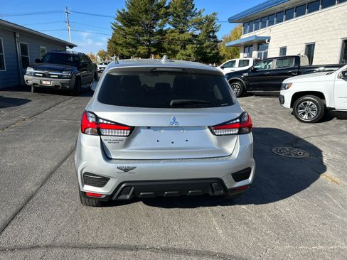 Used 2024 Mitsubishi Outlander Sport ES image 4