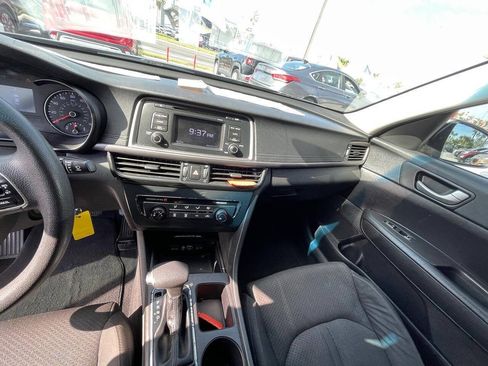 Used 2019 Kia Optima LX FWD image 12