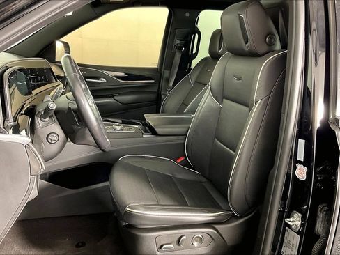 Used 2023 Cadillac Escalade Sport AWD/4WD image 35