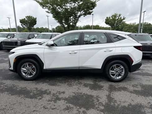 Certified 2025 Hyundai Tucson SE FWD image 4