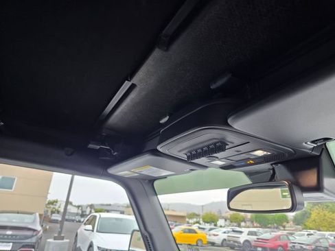 Used 2023 Ford Bronco Badlands AWD/4WD image 12
