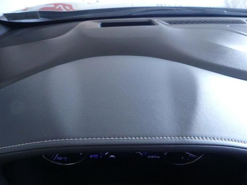 Used 2024 Buick Enclave Premium image 24