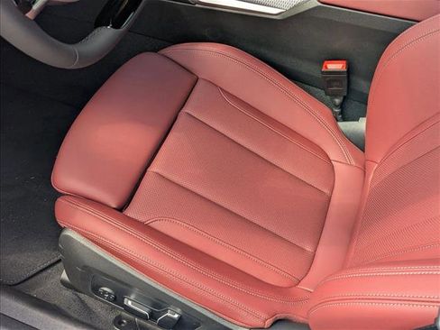 New 2025 BMW 330i xDrive Sedan image 4