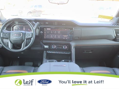 Used 2024 GMC Sierra 2500 AT4 w/ Technology Package image 24