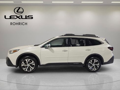 Used 2021 Subaru Outback Touring XT image 2