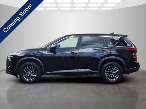 Used 2024 Nissan Rogue S FWD image 4