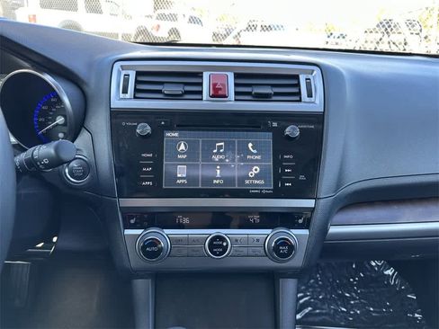 Used 2017 Subaru Outback 2.5i Limited image 17