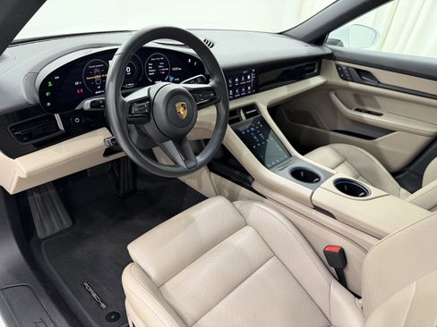 Certified 2022 Porsche Taycan image 26