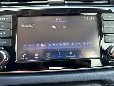 Used 2025 Nissan Versa SV FWD image 12
