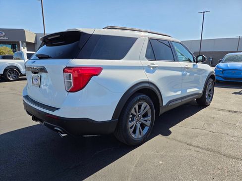 Certified 2023 Ford Explorer XLT w/ Equipment Group 202A RWD image 6