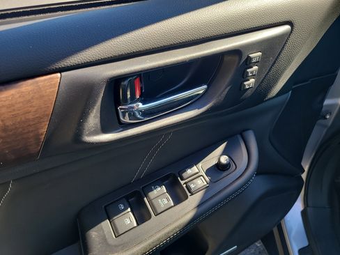 Used 2019 Subaru Outback 2.5i Limited w/ Popular Package #2 image 18