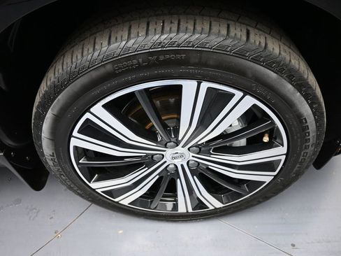 Used 2022 Volvo XC60 B5 Inscription w/ Advanced Package image 13