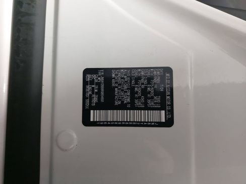 Certified 2024 Nissan Armada SL w/ Captain's Chairs Package image 39