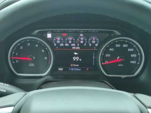 Used 2021 Chevrolet Tahoe Premier w/ Premium Package 2 RWD image 20