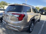 Used 2022 GMC Acadia Denali w/ Denali Technology Package image 3