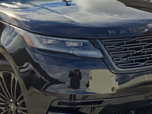 New 2026 Land Rover Range Rover Velar Dynamic SE image 32