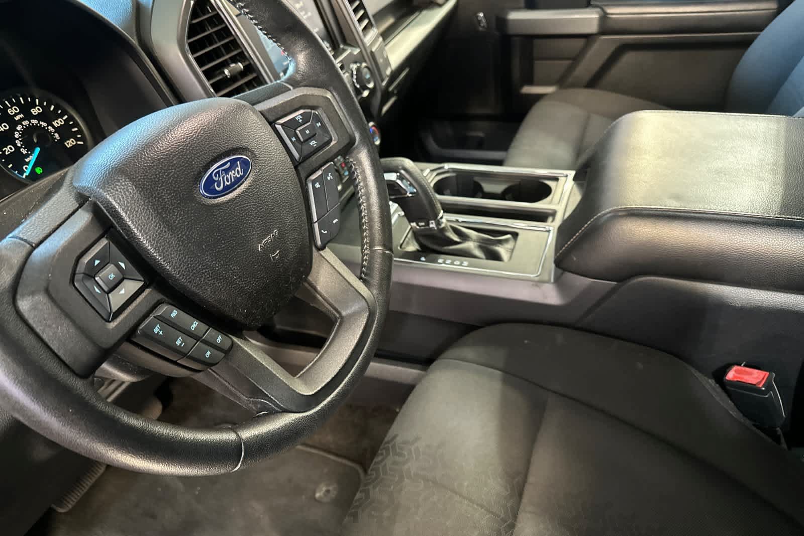 Used 2018 Ford F150 XLT w/ Equipment Group 302A Luxury RWD image 14